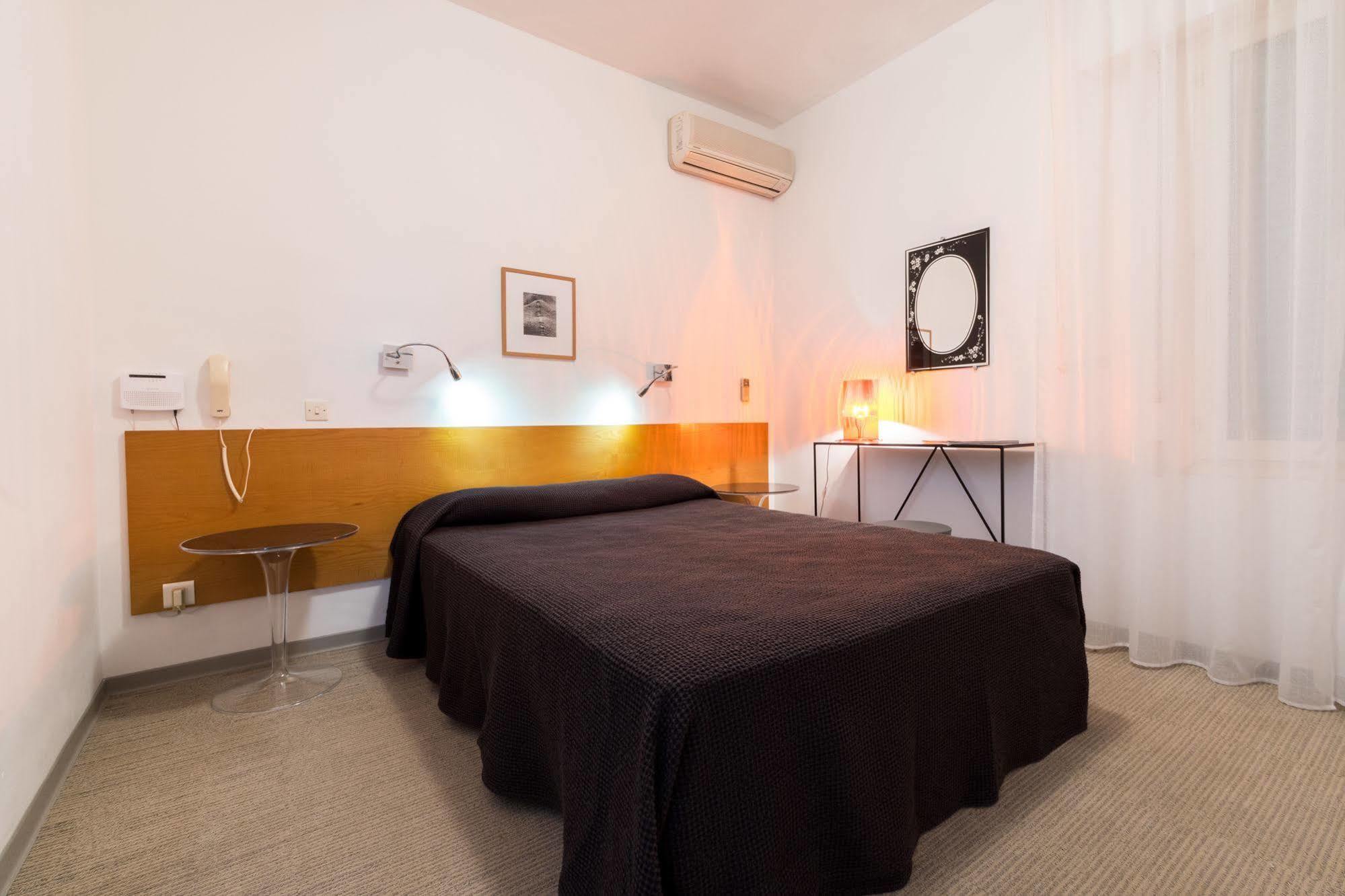 Hotel Cala Di L'Oru LʼÎle-Rousse Dış mekan fotoğraf