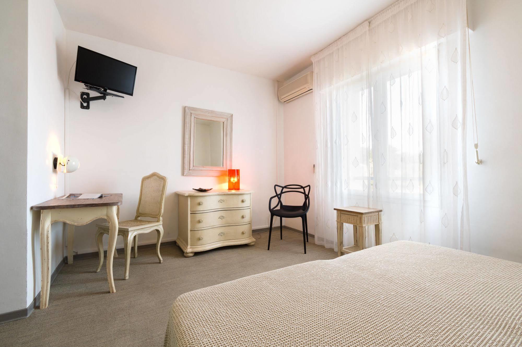 Hotel Cala Di L'Oru LʼÎle-Rousse Dış mekan fotoğraf